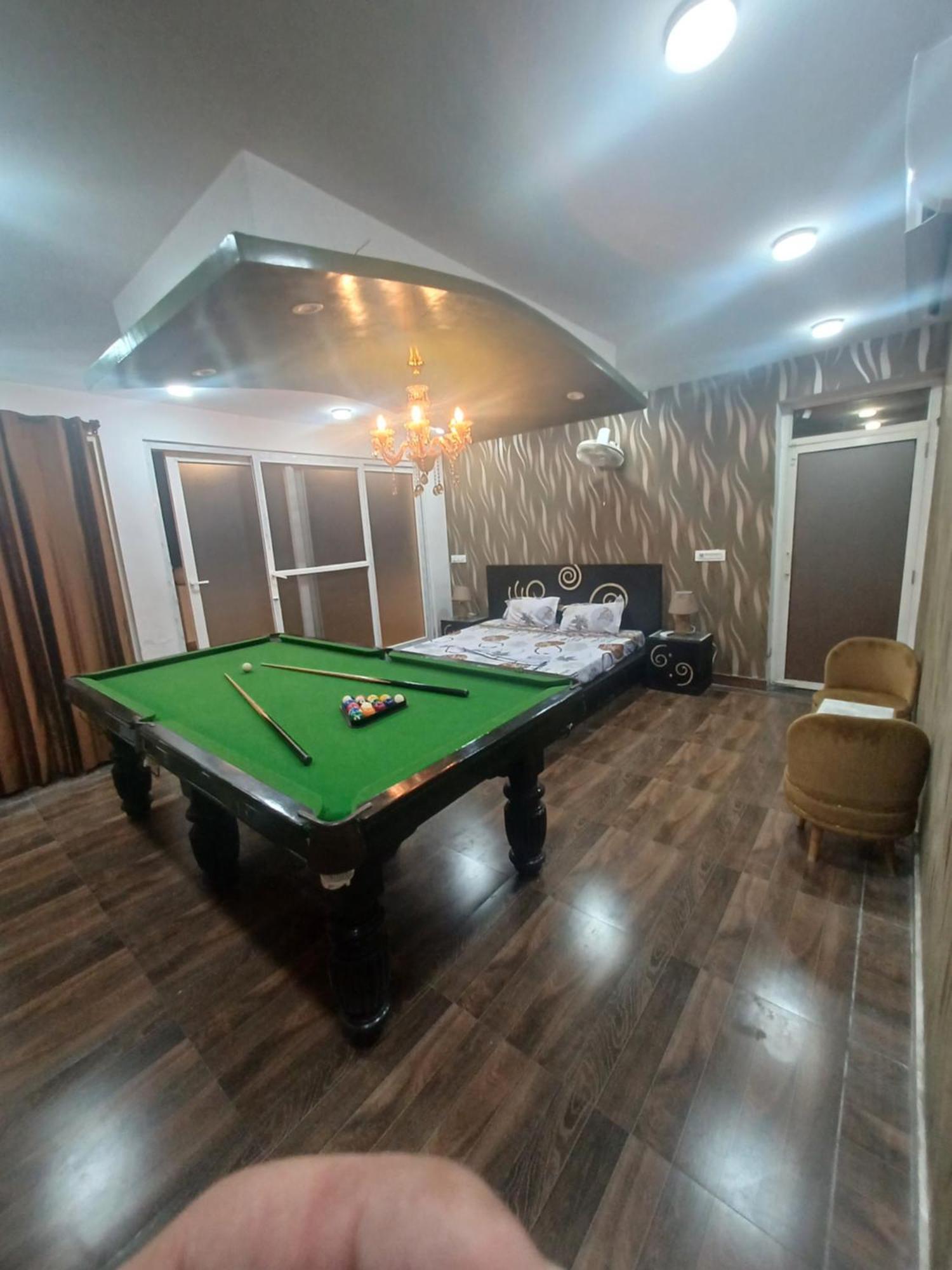 Greystone Villa, Swiming Pool , Bbq , Big Garden, Pool Table, Party Speaker, Bathtub, Kitchen, 15Mins To Golden Temple أمريتسار المظهر الخارجي الصورة